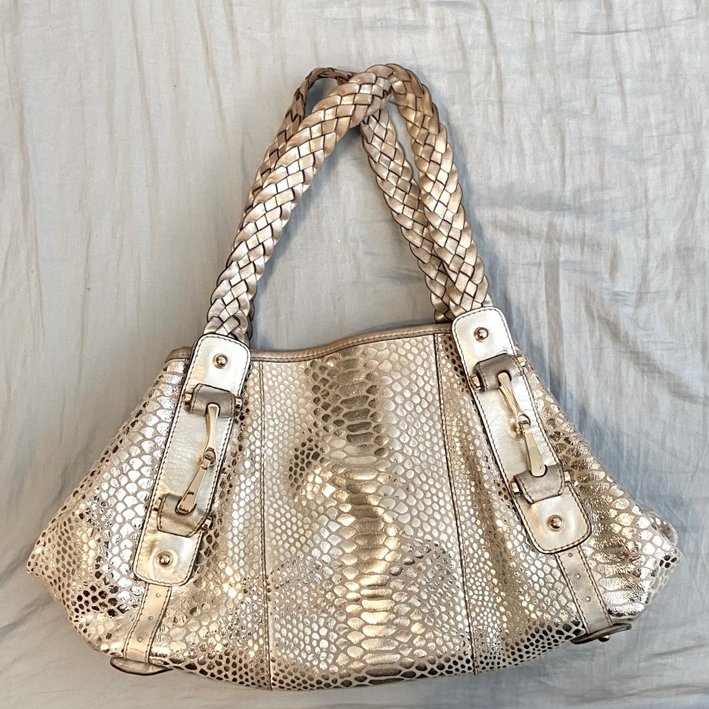 Gucci Pelham silver shoulder bag (authentic)